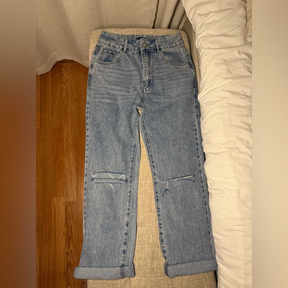 Fashion Nova High-Rise Distressed Straight Leg
Jeans - Size 3